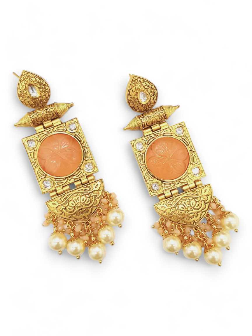 boutique-earring-ERBQ21191PHGT