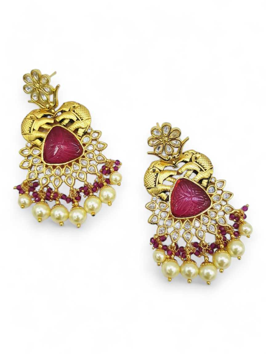 EARRING in BOUTIQUE Style | Design - 21303