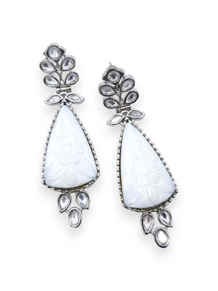 boutique-earring-ERBQ21481WHRH