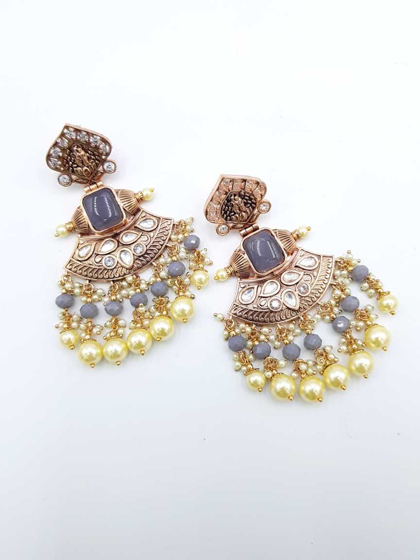 EARRING in BOUTIQUE Style | Design - 21587