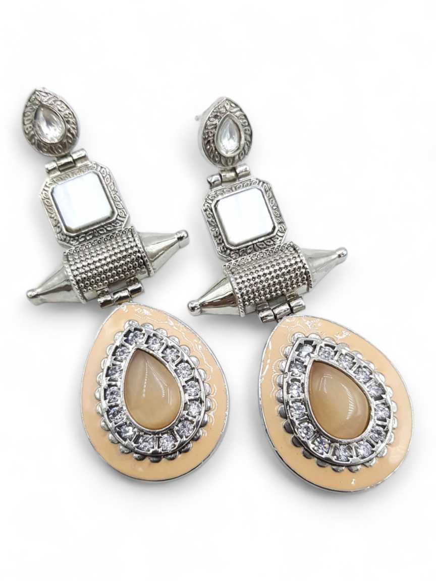 boutique-earring-ERBQ21592PHVC