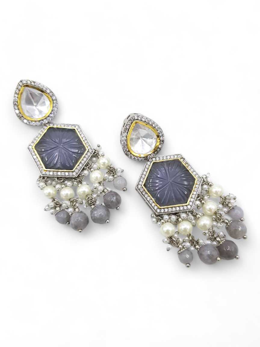 boutique-earring-ERBQ21677GYVC