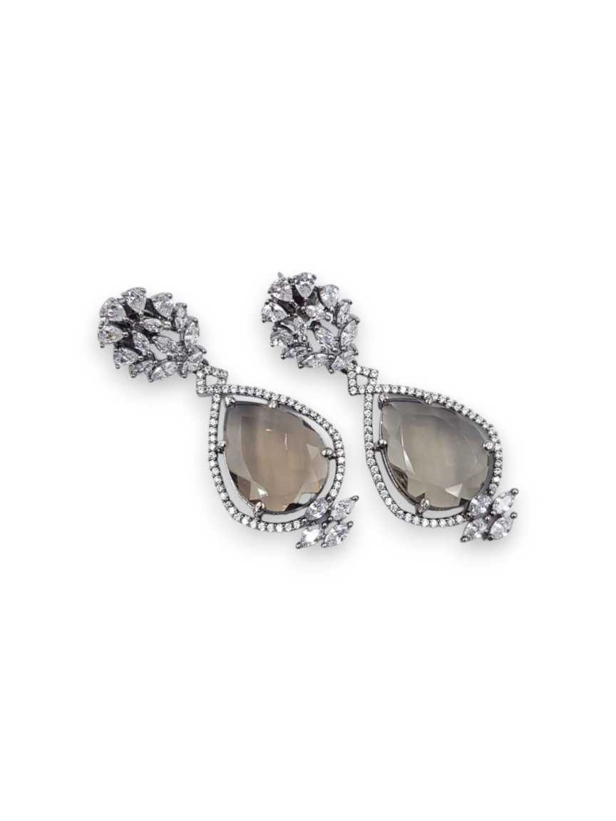 boutique-earring-ERBQ22028GYVC
