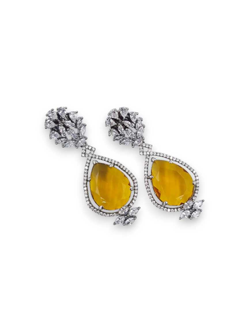 boutique-earring-ERBQ22028TZVC