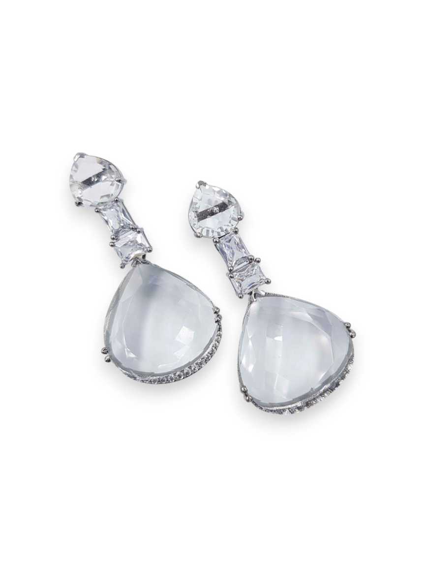 EARRING in BOUTIQUE Style | Design - 22052