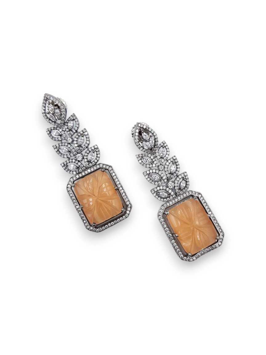boutique-earring-ERBQ22096PHVC