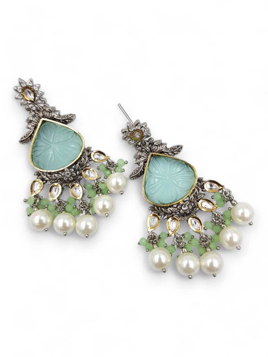 EARRING in BOUTIQUE Style | Design - 22125