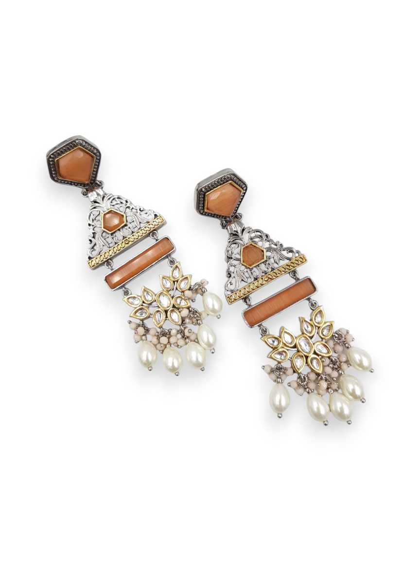 boutique-earring-ERBQ22128PHVC