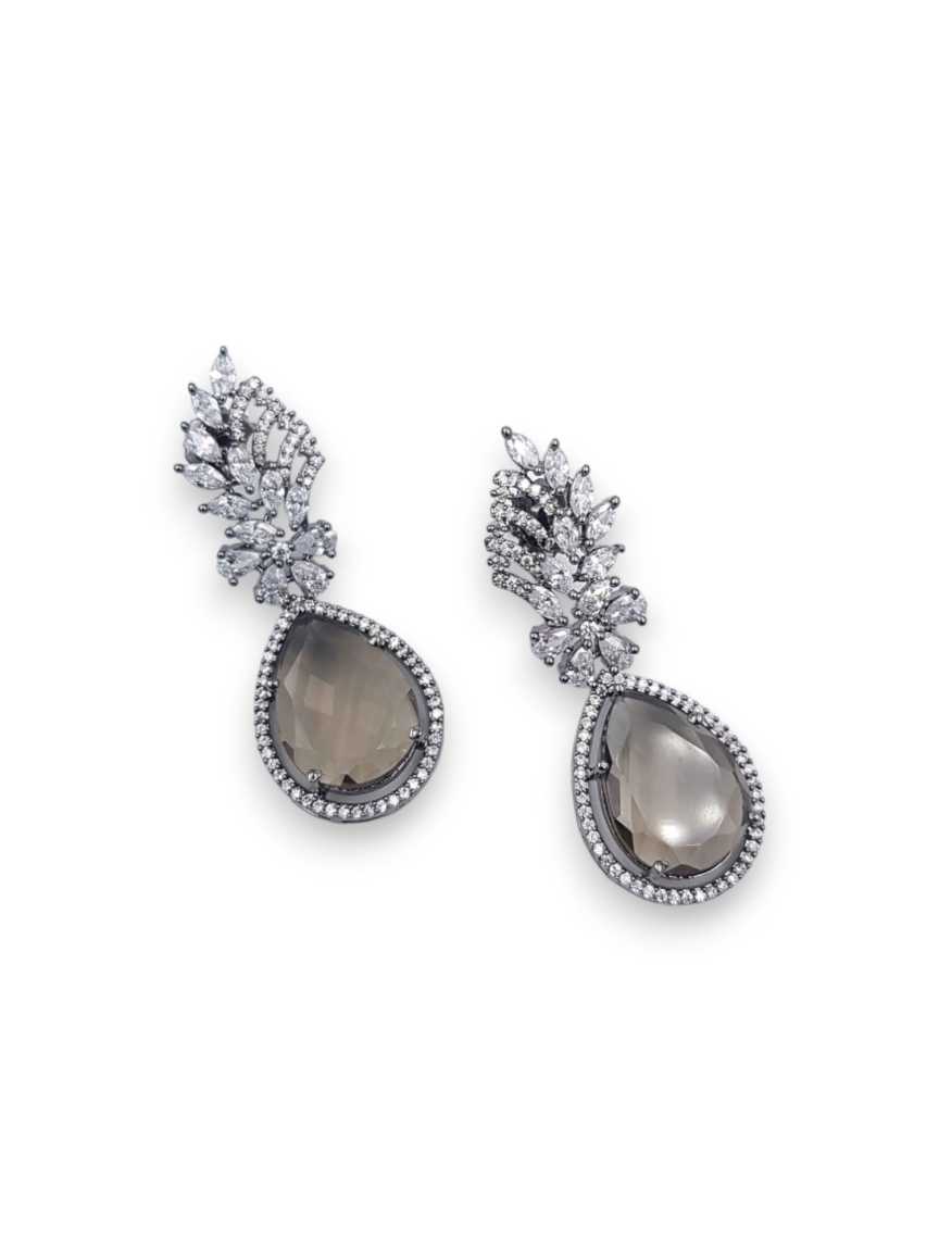 boutique-earring-ERBQ22263GYVC
