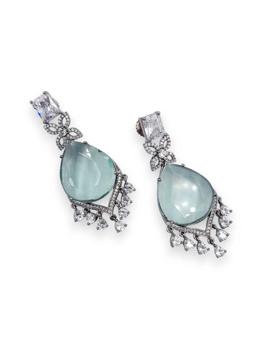 boutique-earring-ERBQ22286GMVC