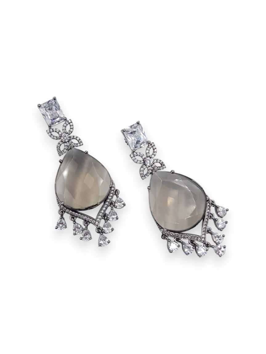 boutique-earring-ERBQ22286GYVC