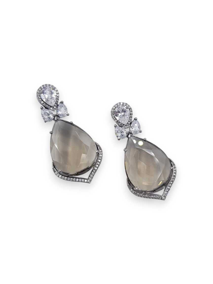boutique-earring-ERBQ22287GYVC