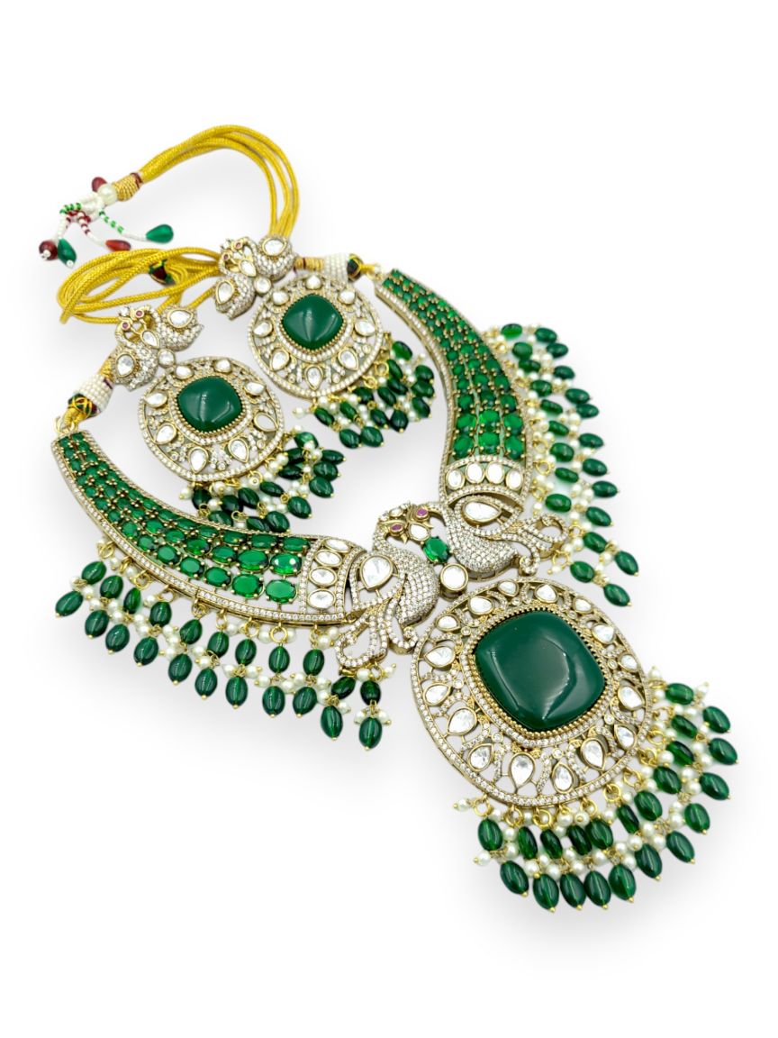 EARRING IN BOUTIQUE STYLE | DESIGN - 23892
