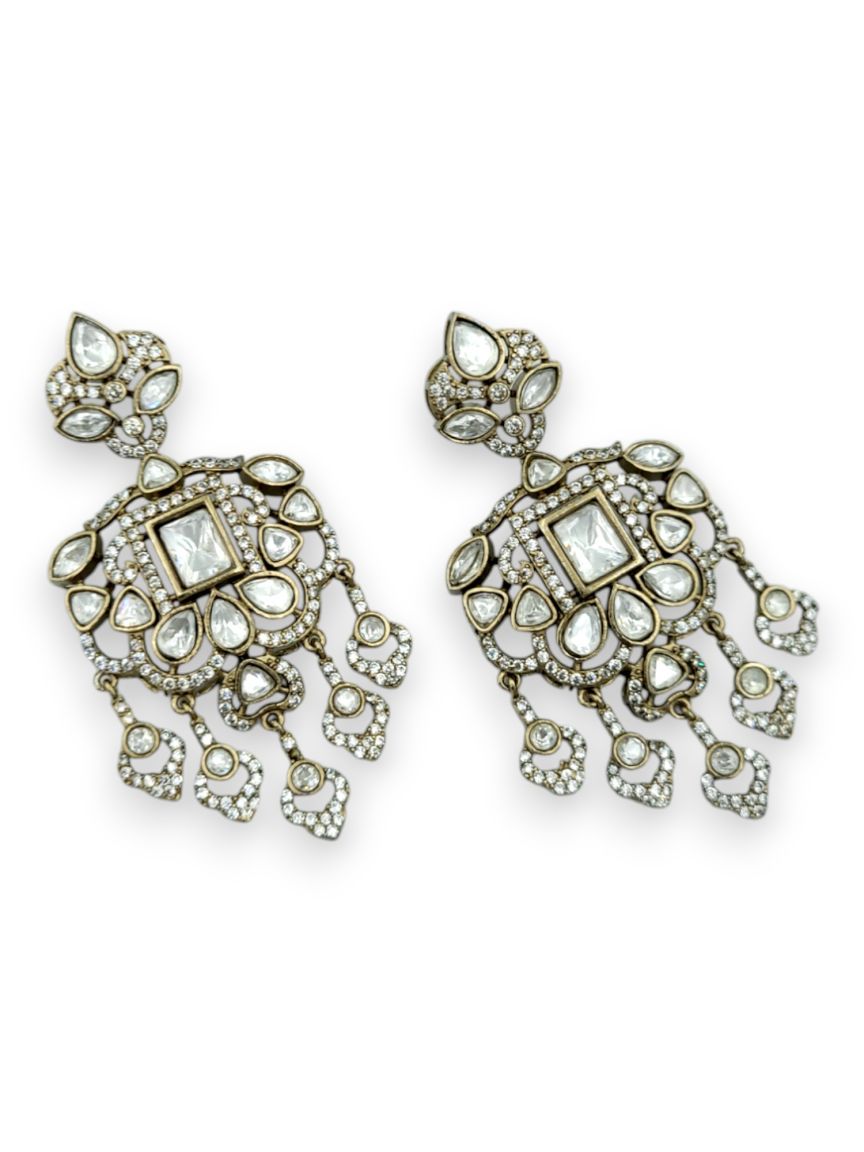 EARRING IN BOUTIQUE STYLE | DESIGN - 24202