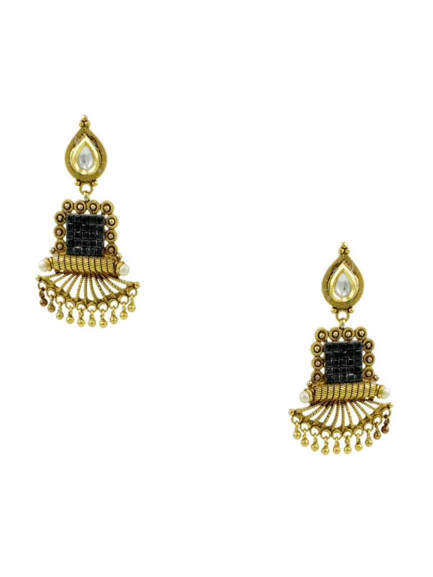EARRING in CHECKERED POLKI Style | Design - 12236