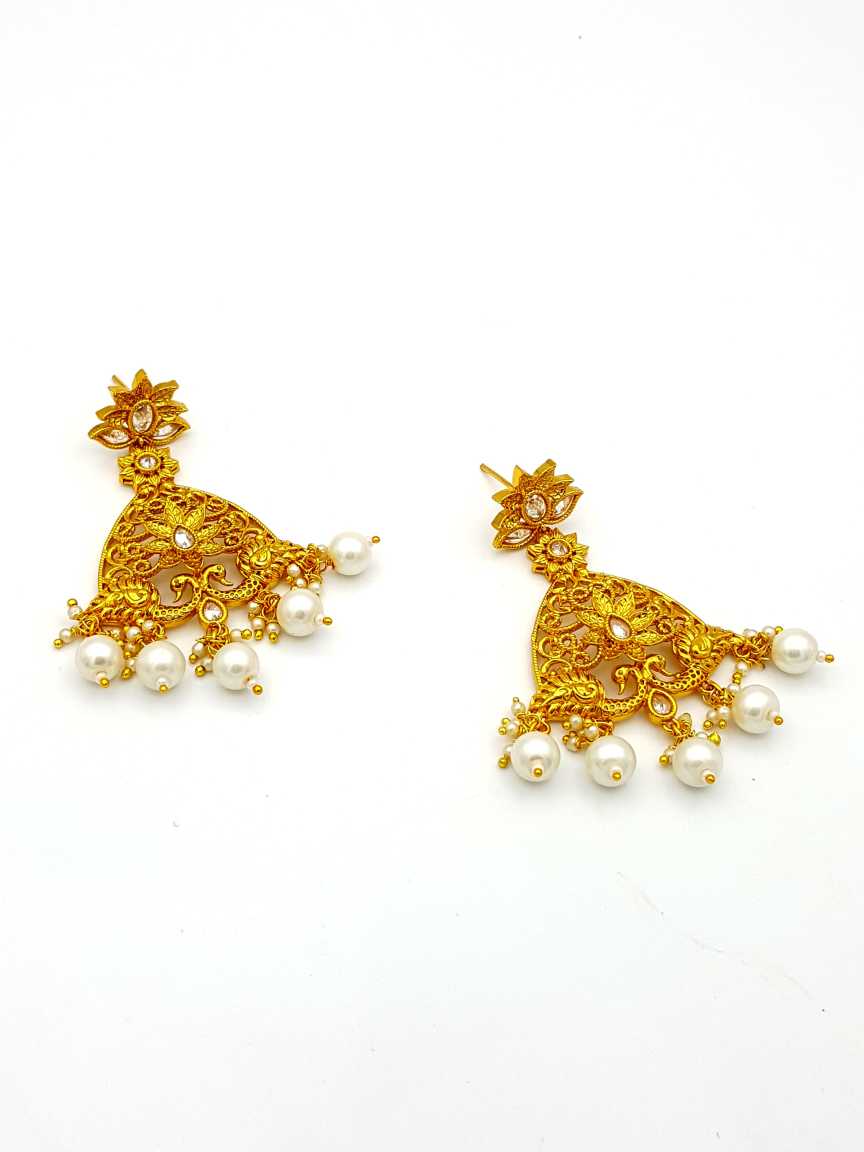 EARRING in CHECKERED POLKI Style | Design - 17812