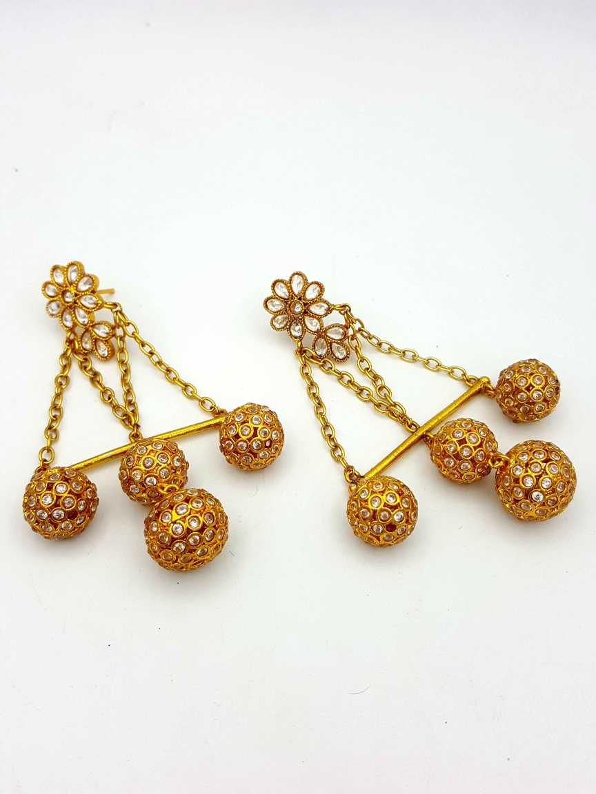EARRING in CHECKERED POLKI Style | Design - 18163