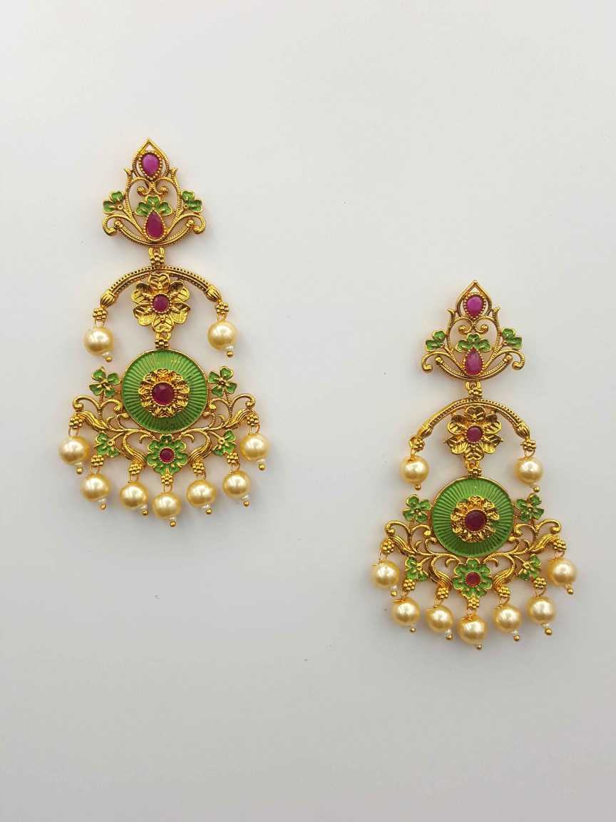 EARRING in CHECKERED POLKI Style | Design - 19705
