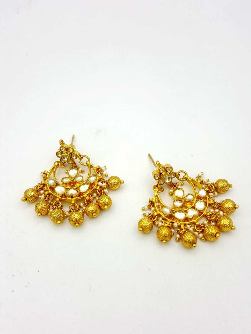 kundan-earring-ERKU18047TZGDHG