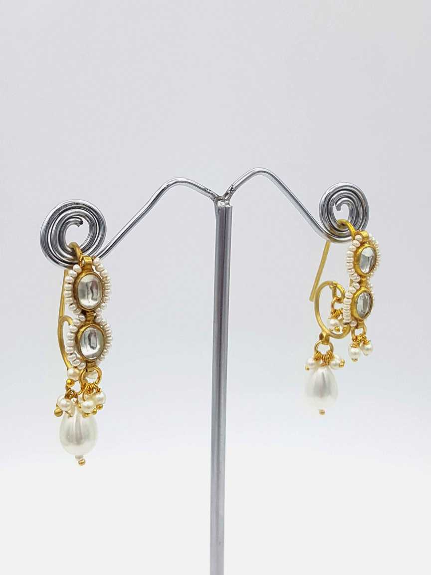 kundan-earring-ERKU18283CLHG