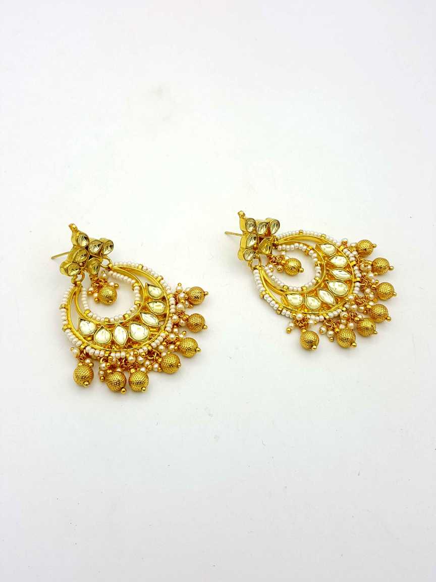 kundan-earring-ERKU18852GDHG
