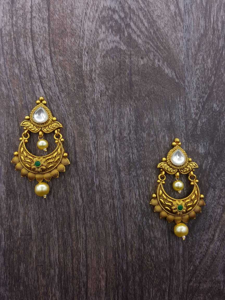 kundan-earring-ERKU20530EMGT