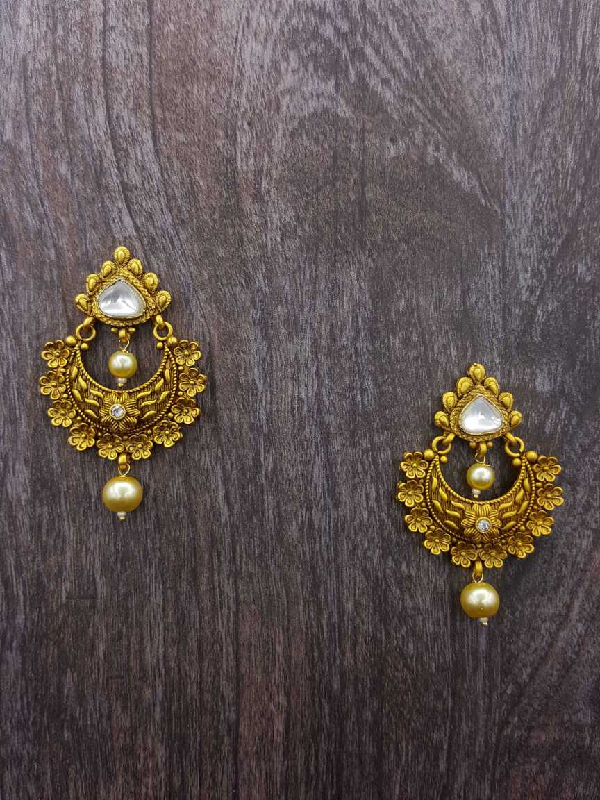 kundan-earring-ERKU20547CLGT