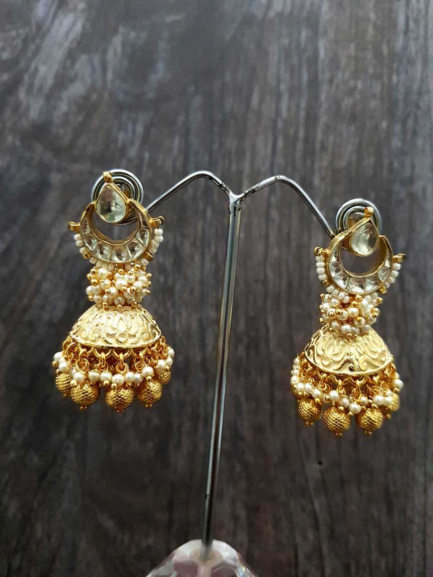 kundan-earring-ERKU21119WHHG