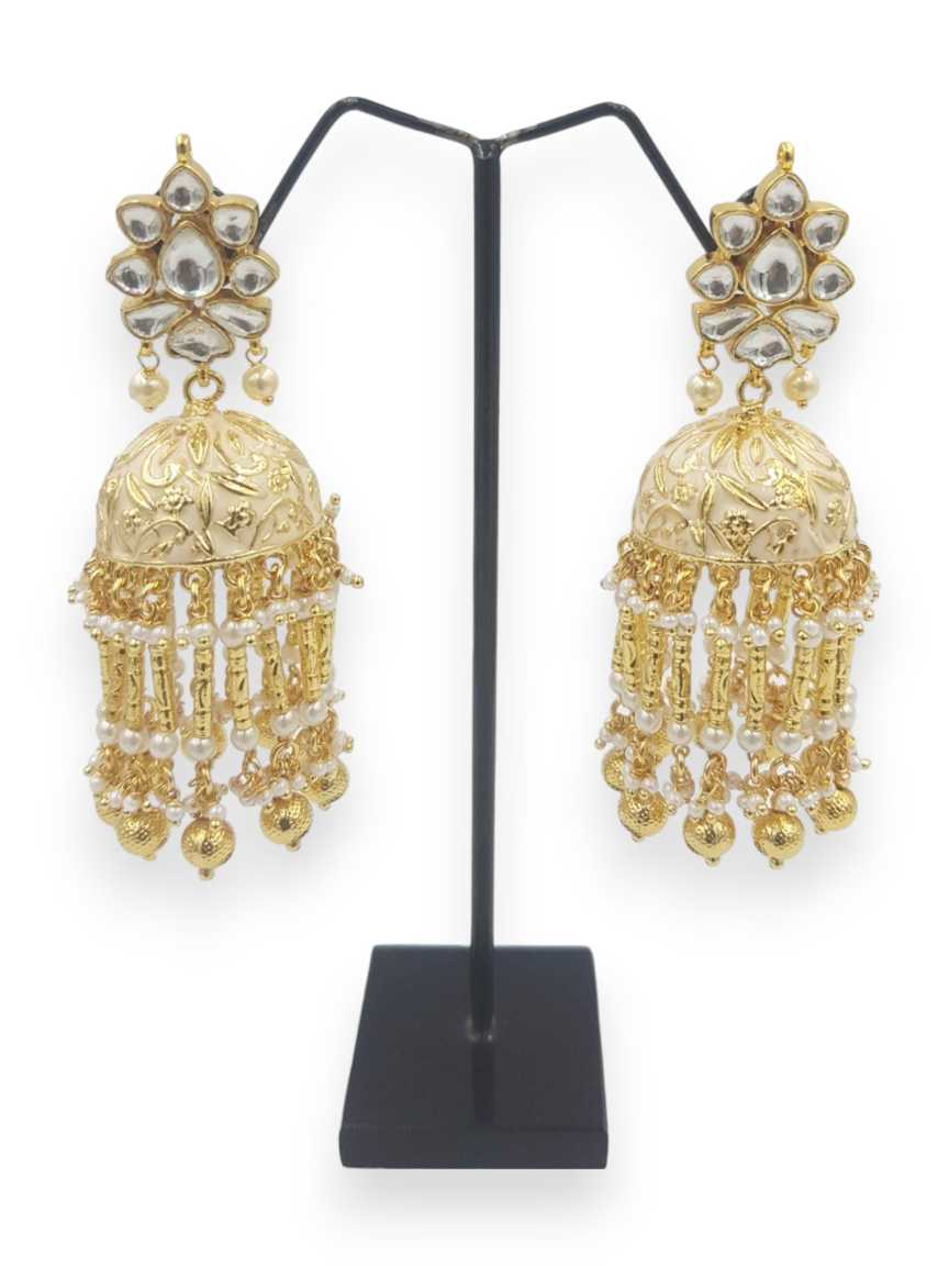 kundan-earring-ERKU22667WHHG