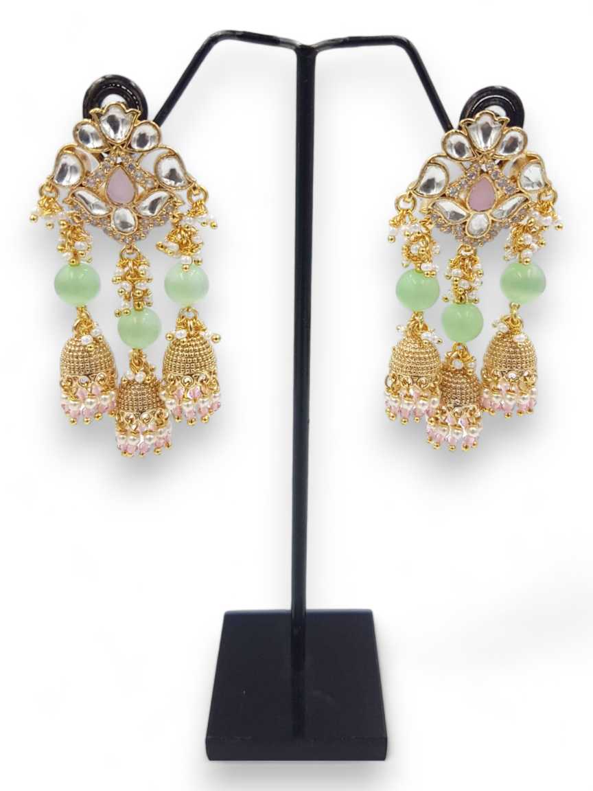 kundan-earring-ERKU22827PKGMHG