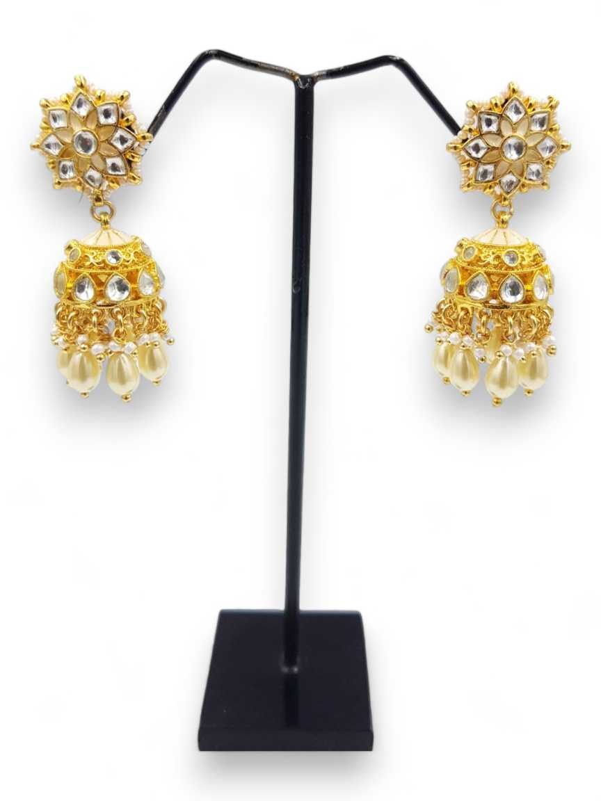 kundan-earring-ERKU22928WHHG