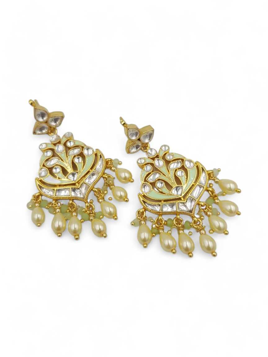 kundan-earring-ERKU23023CLGMHG