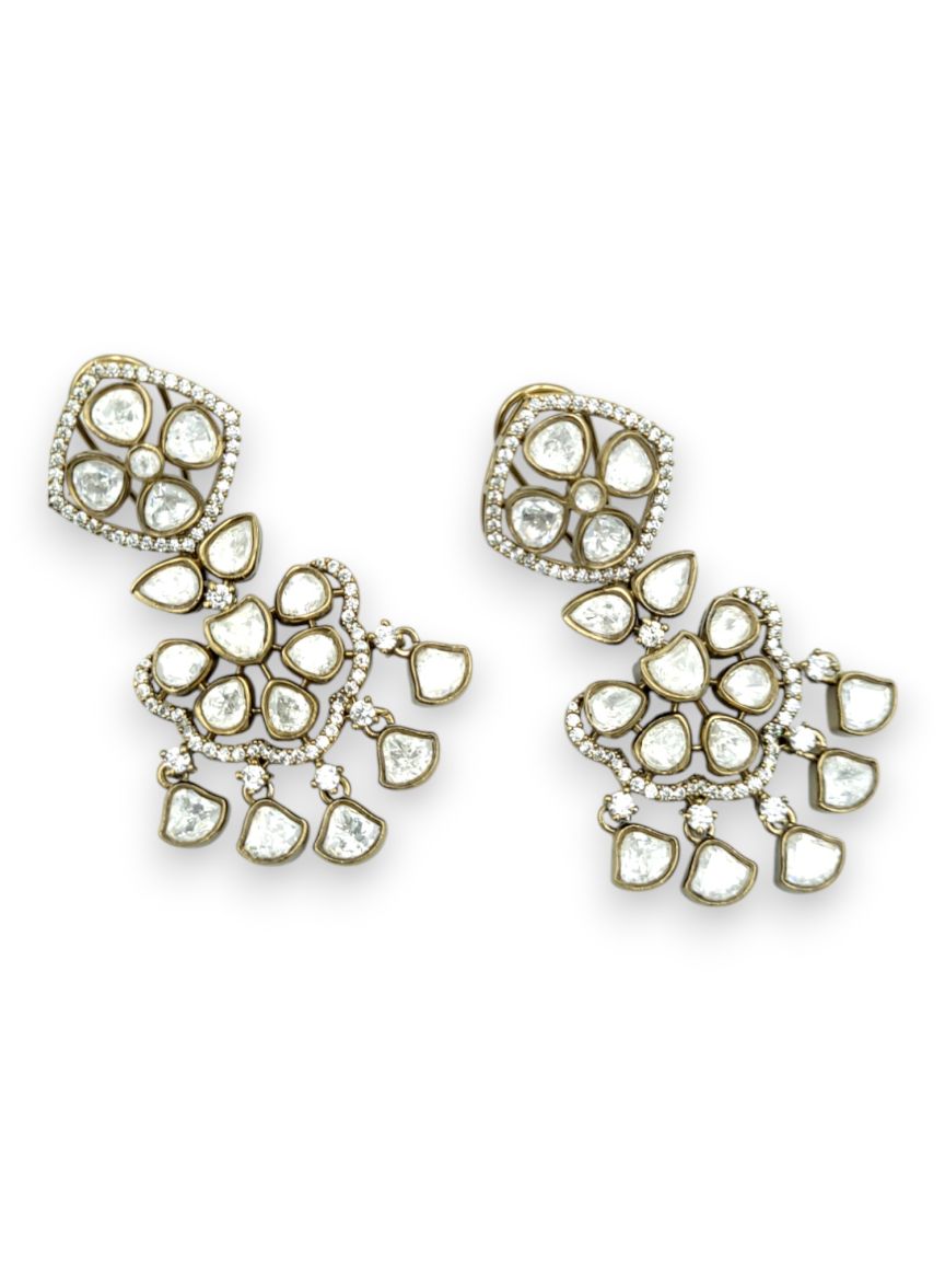 EARRING IN JADAU KUNDAN STYLE | DESIGN - 24044