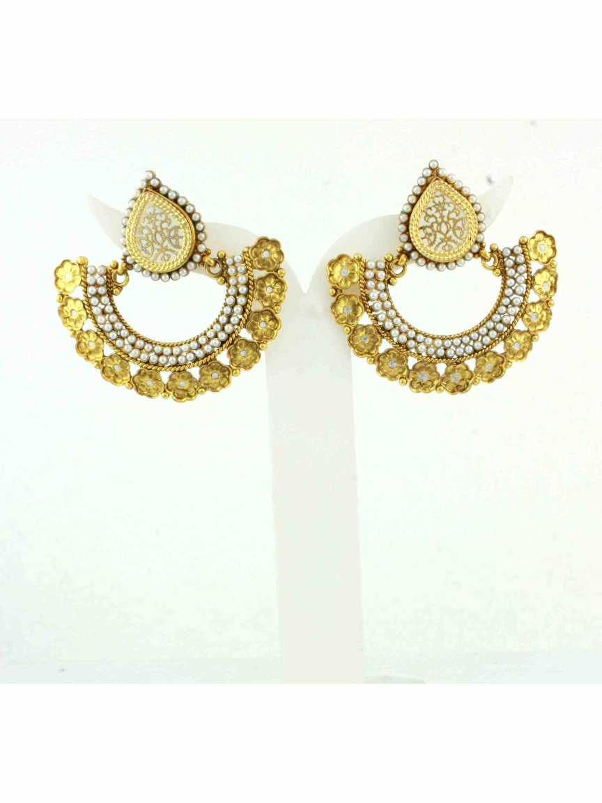 theva-earring-ERTV10661WHHG