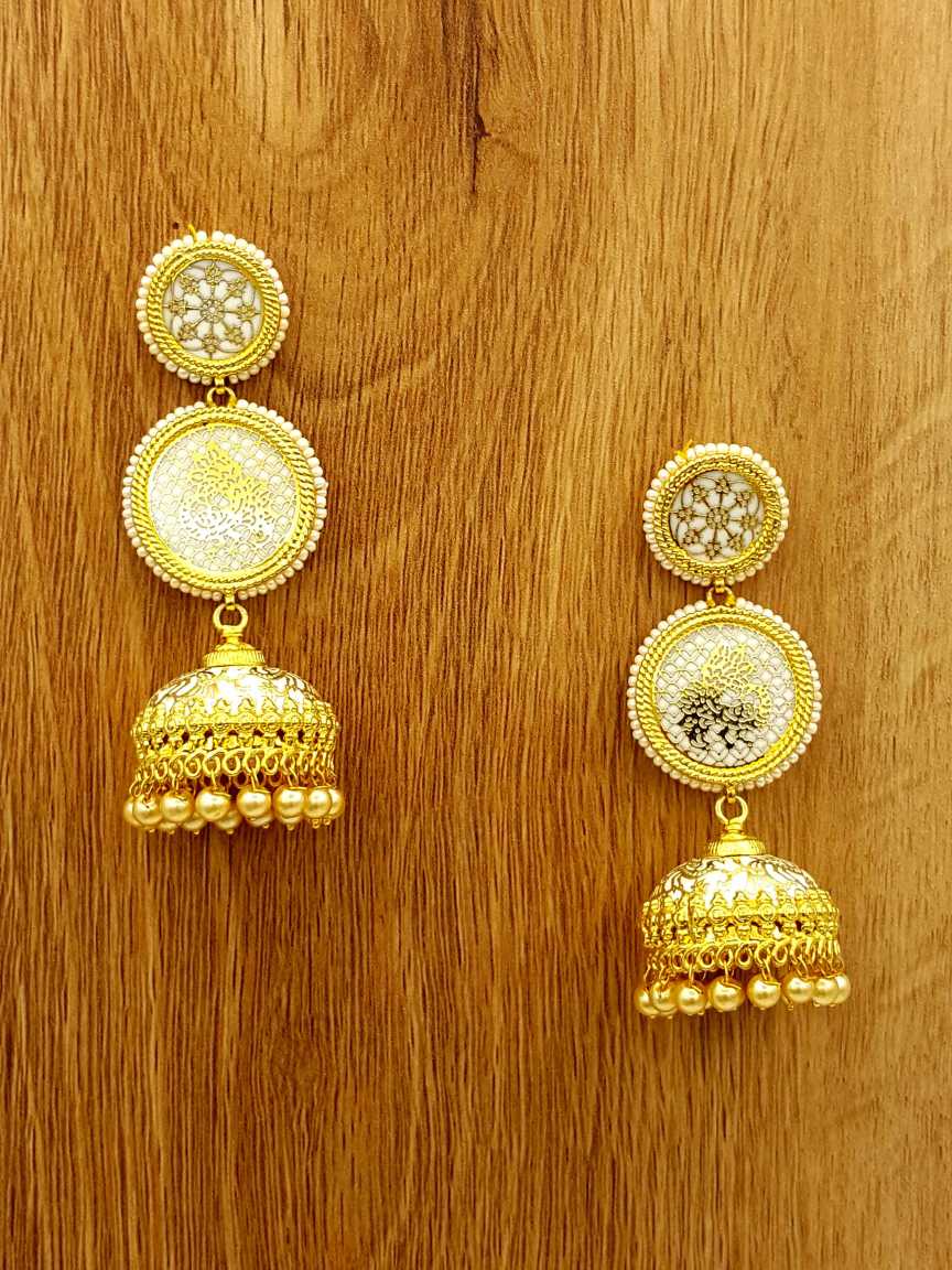theva-earring-ERTV18803WHHG