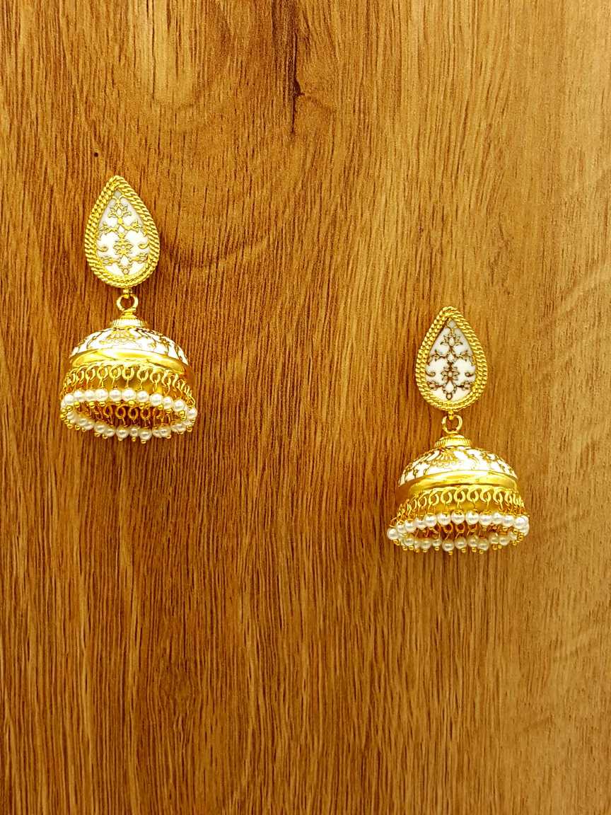 theva-earring-ERTV18806WHHG