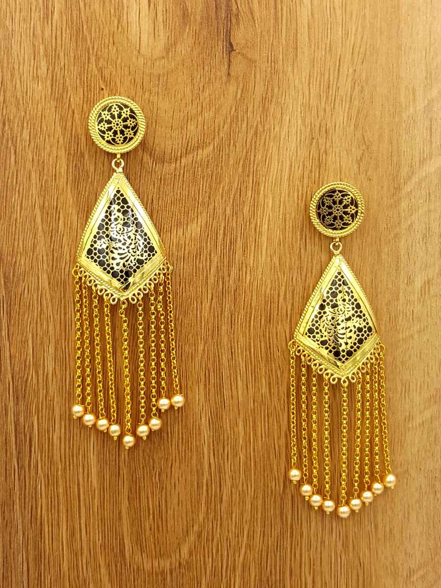 theva-earring-ERTV18807BKHG