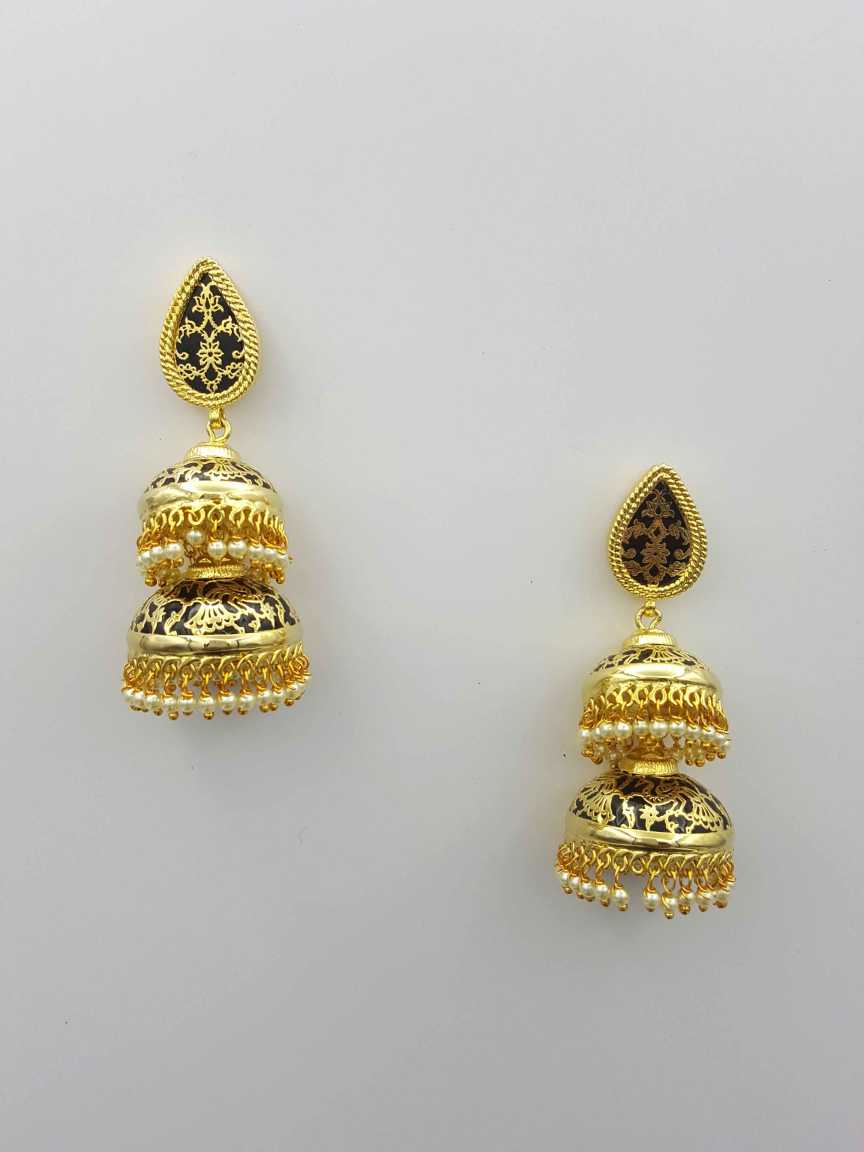 EARRING in THEVA WORK Style | Design - 19651