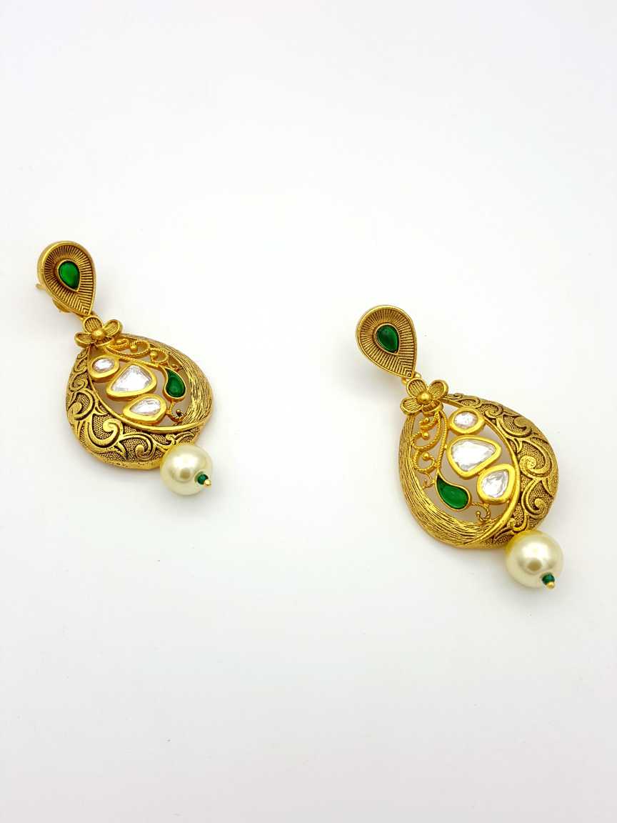 EARRING in VILANDI KUNDAN Style | Design - 17710