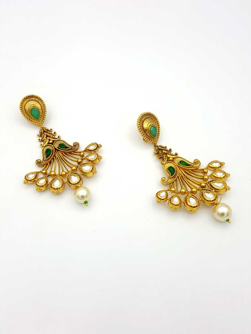 EARRING in VILANDI KUNDAN Style | Design - 17715