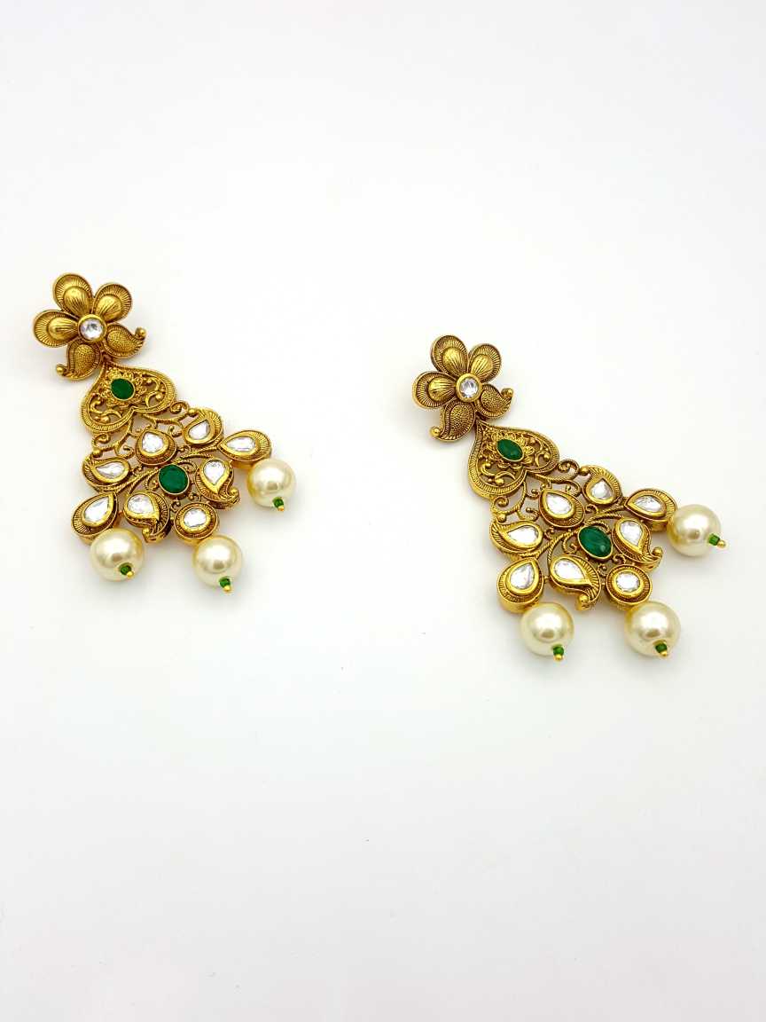 EARRING in VILANDI KUNDAN Style | Design - 17716