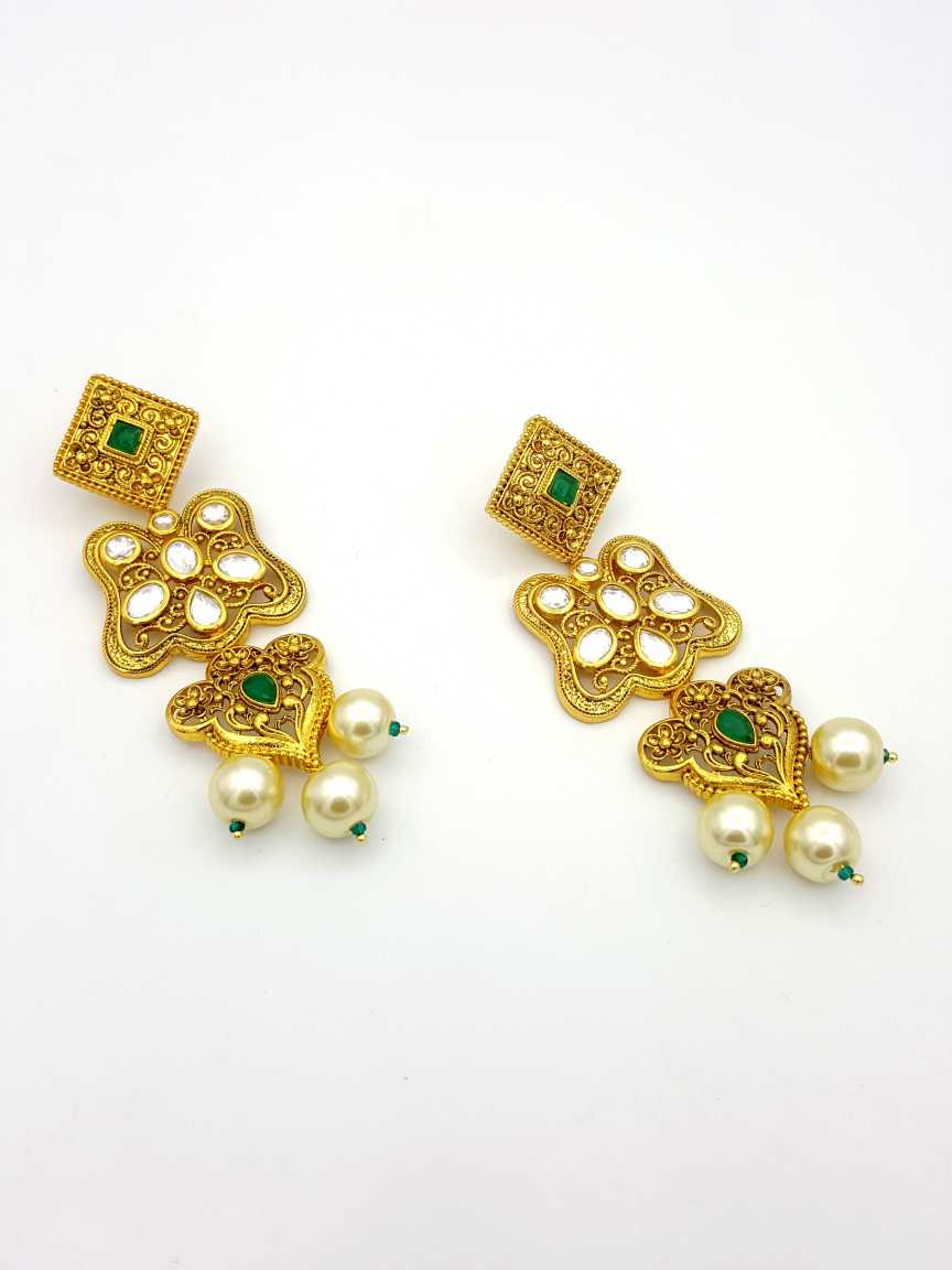 EARRING in VILANDI KUNDAN Style | Design - 17718