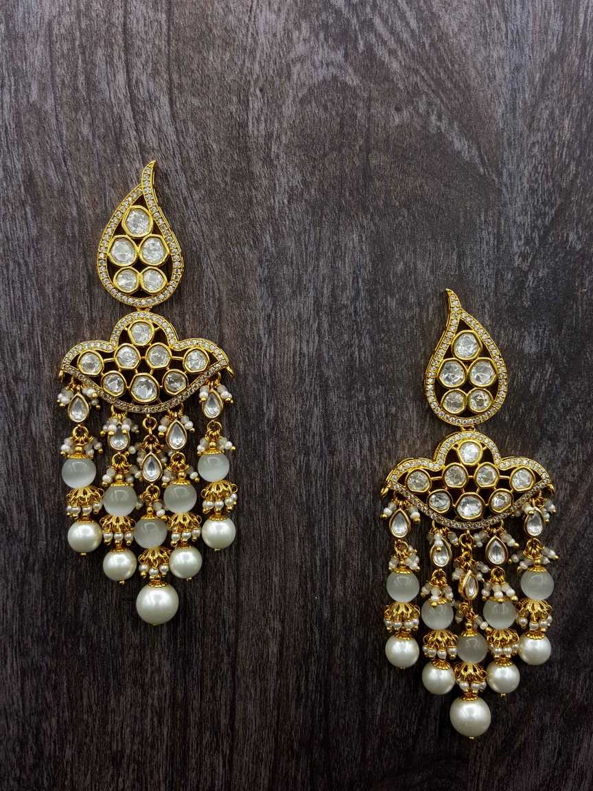 vilandi-earring-ERVL20252WHHG