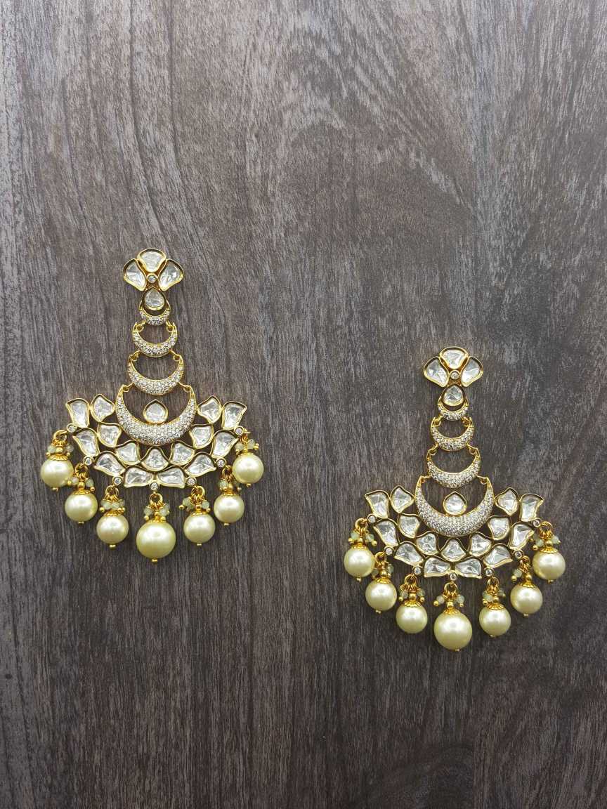 vilandi-earring-ERVL20285CLGMHG