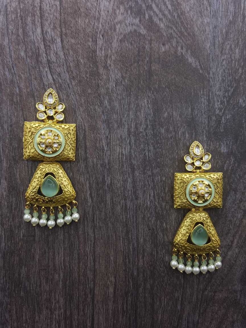 EARRING in VILANDI KUNDAN Style | Design - 20526
