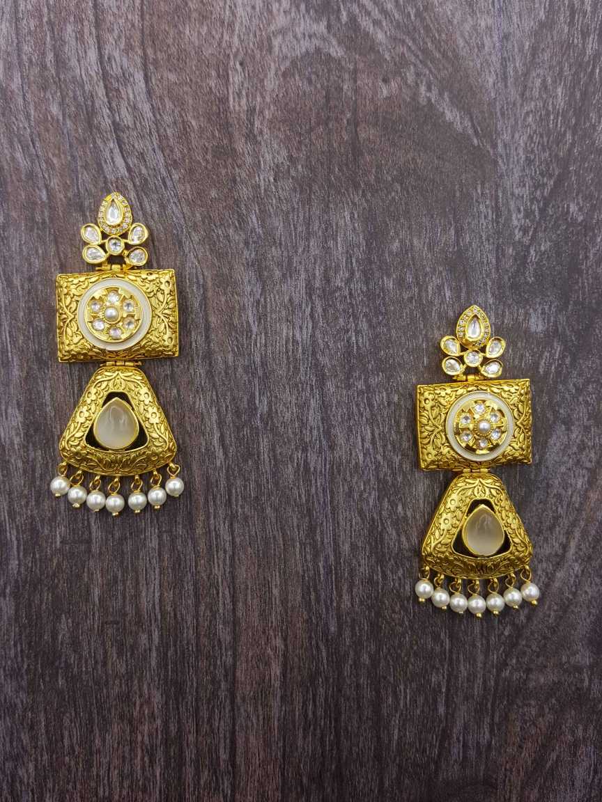 vilandi-earring-ERVL20526WHGT