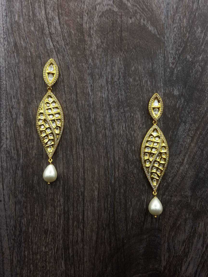 EARRING in VILANDI KUNDAN Style | Design - 20825