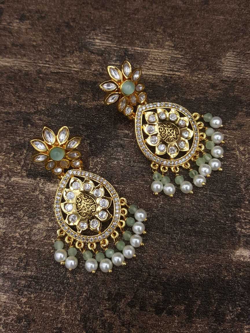EARRING in VILANDI KUNDAN Style | Design - 20838