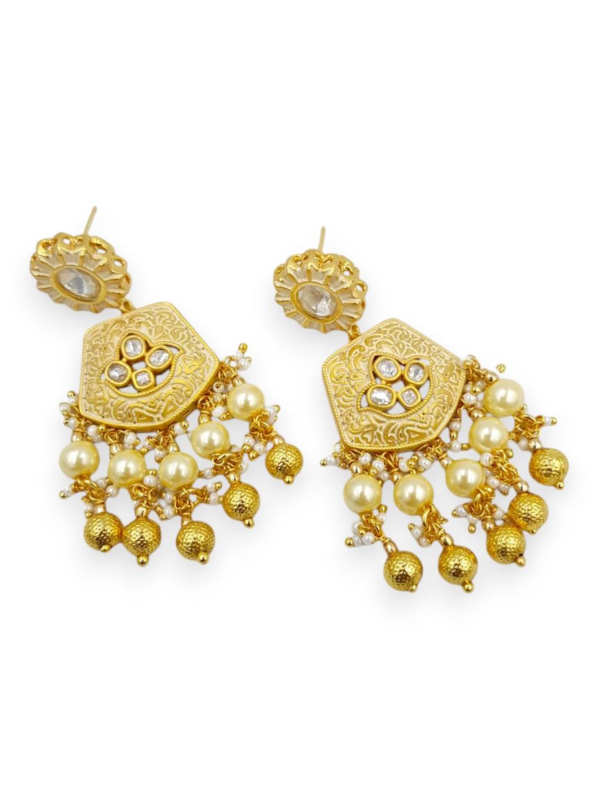 vilandi-earring-ERVL22576WHHG