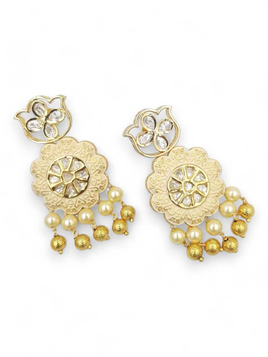 vilandi-earring-ERVL22577WHHG